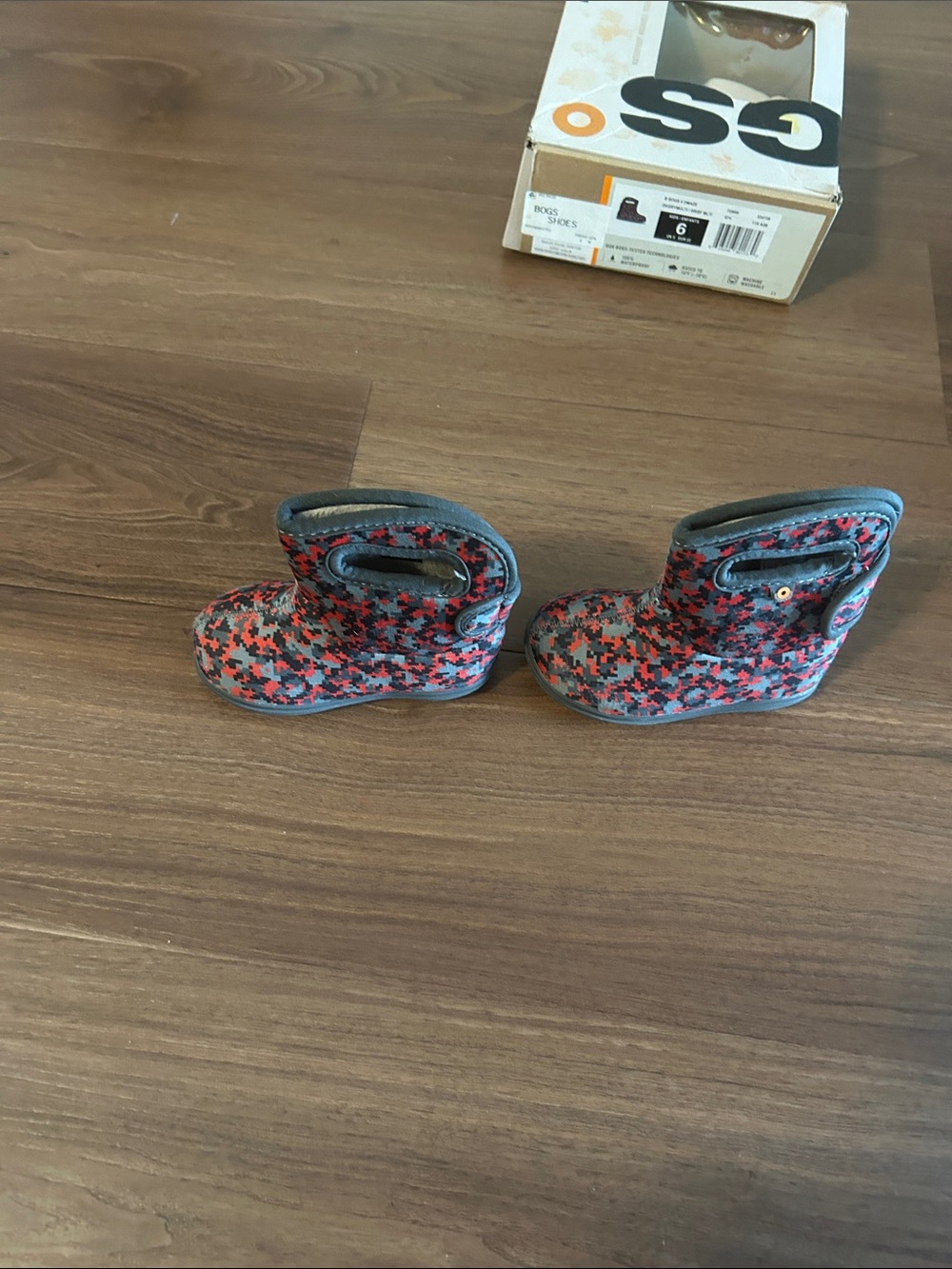 Baby Bogs Red and Black Camo Rain Boots - Picture 3 of 9